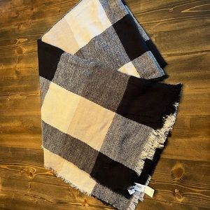 Old navy scarf